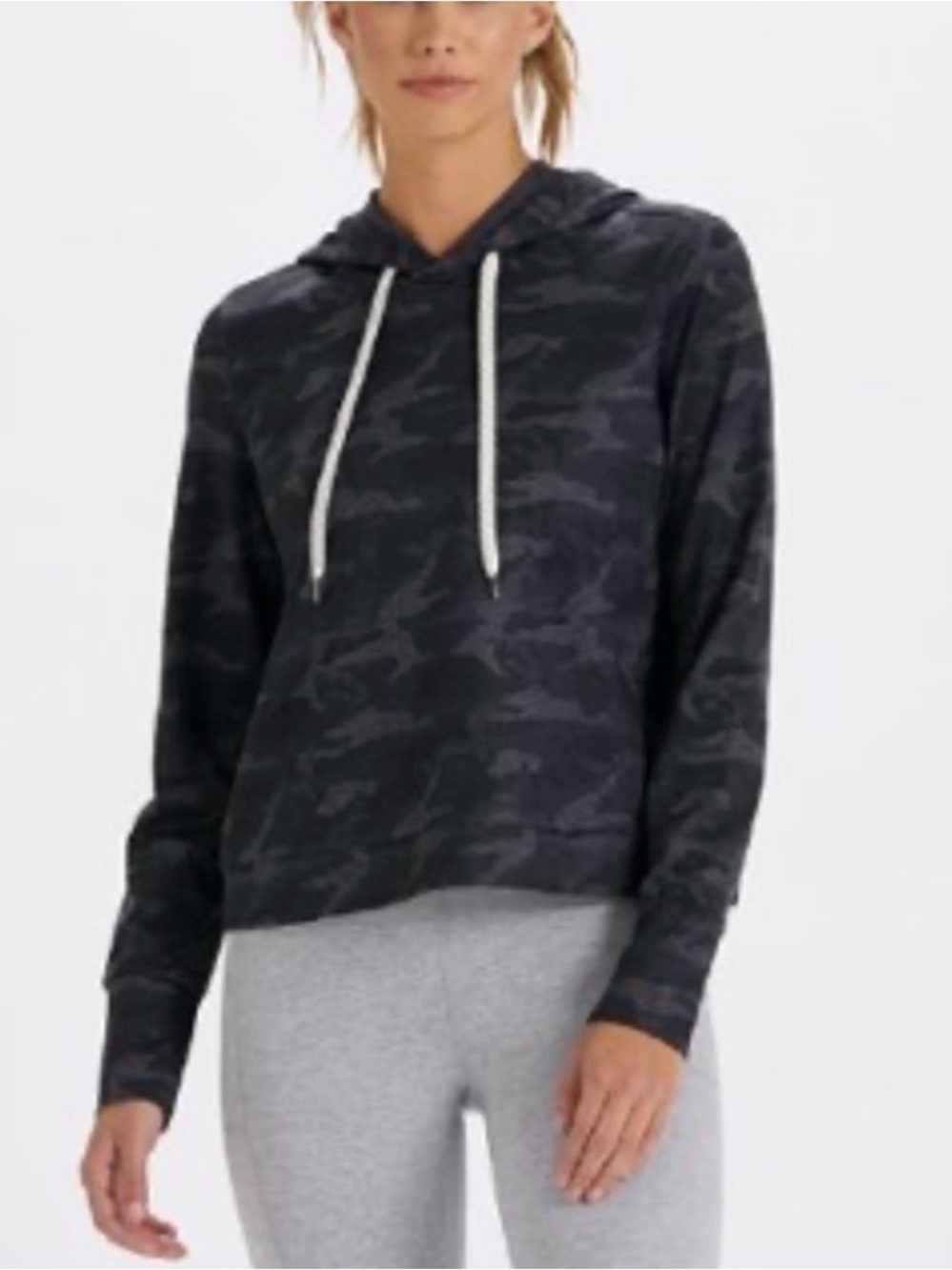 Vuori - halo essential hoodie camo XS